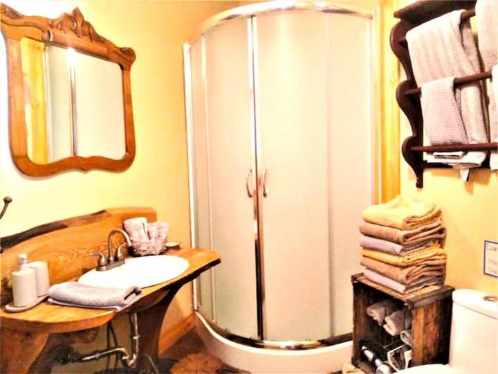 La Vieille Ferme, Ecogite Saint-Fulgence المظهر الخارجي الصورة