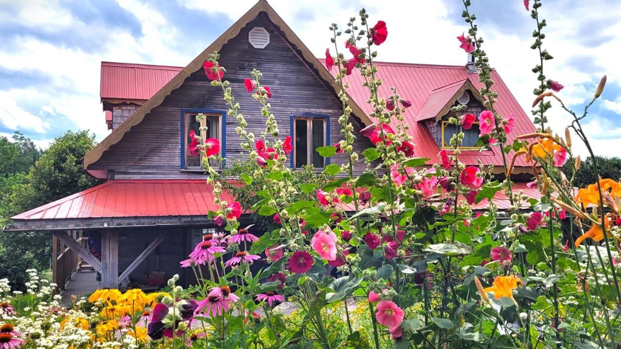 La Vieille Ferme, Ecogite Saint-Fulgence المظهر الخارجي الصورة