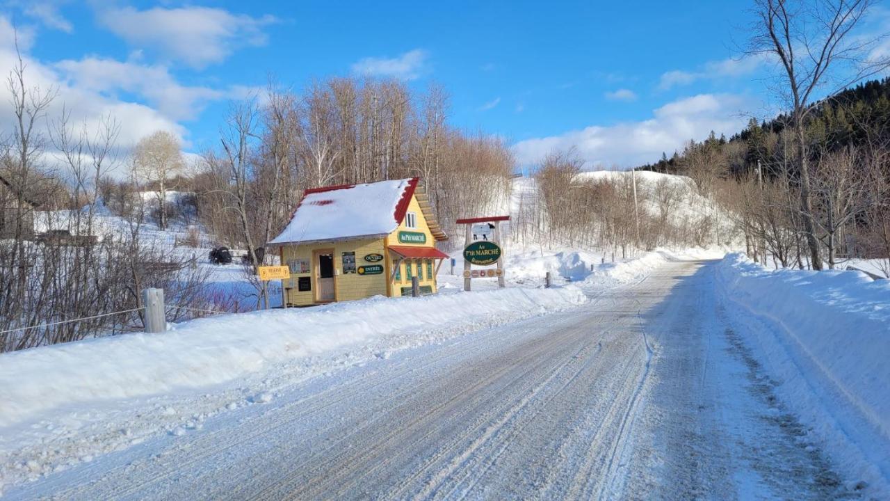 La Vieille Ferme, Ecogite Saint-Fulgence المظهر الخارجي الصورة